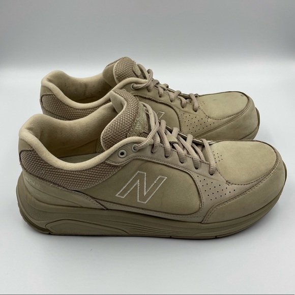 New Balance Ankle-High Walking Shoe,‎ Women’s sz 10 - Picture 1 of 12
